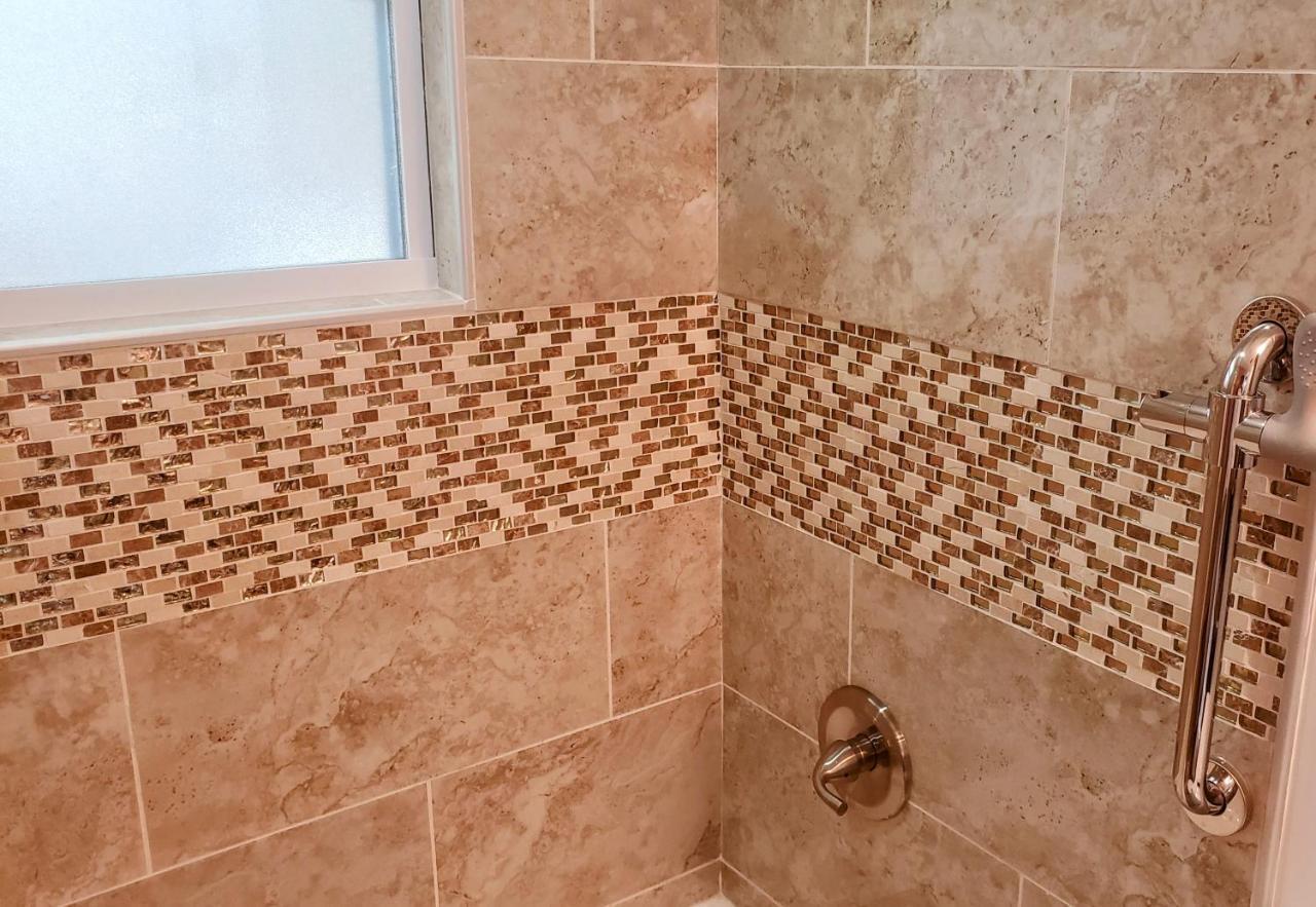 Stylish Suite Tampa Minutes To Hard Rock Casino Mango Екстериор снимка
